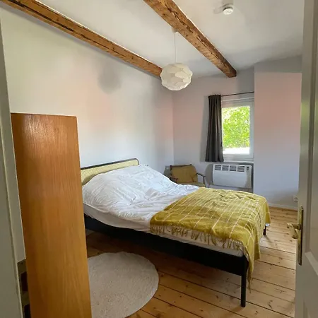 Süße In Gründerzeitvilla Apartamento